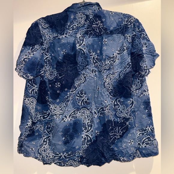 Patterned Open Tee - Picture 2 of 3